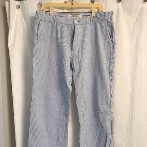 Old Navy Men’s Seersucker Pants Blue & White 34x32